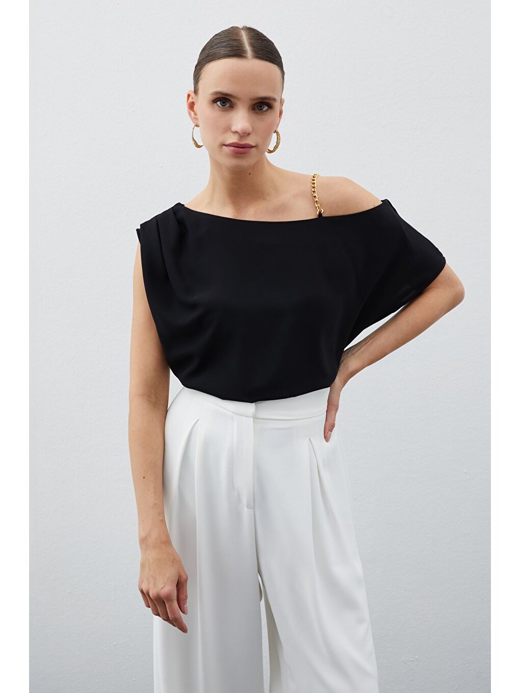 Düşük Omuzlu Salaş Bluz - Siyah-3
