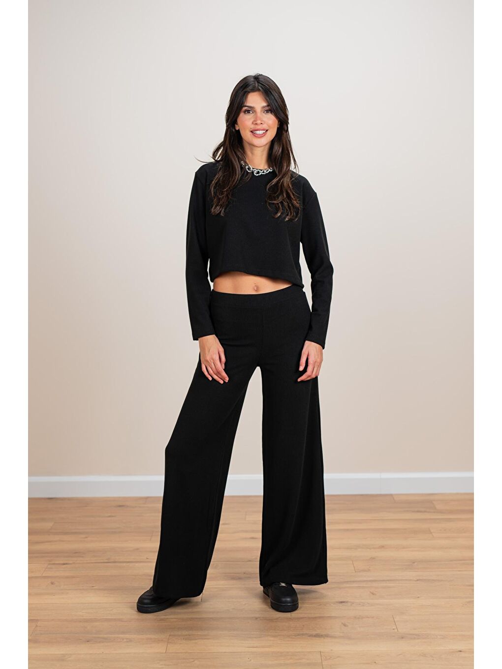 Kadın Siyah Geniş Paçalı Fitilli Crop Bluz Takım