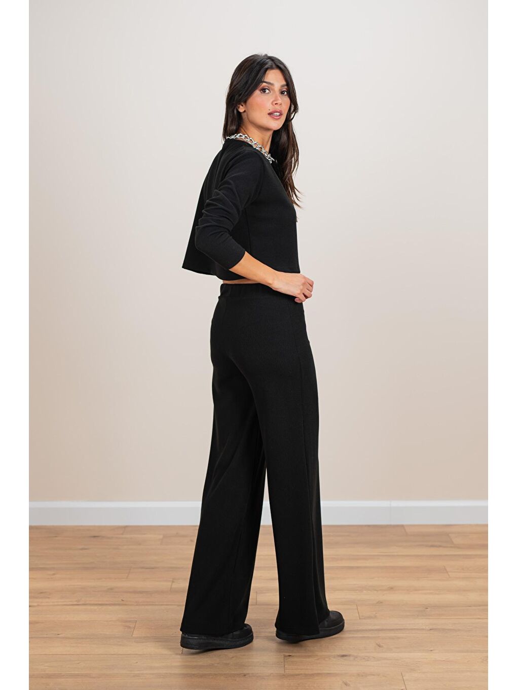 Kadın Siyah Geniş Paçalı Fitilli Crop Bluz Takım-4