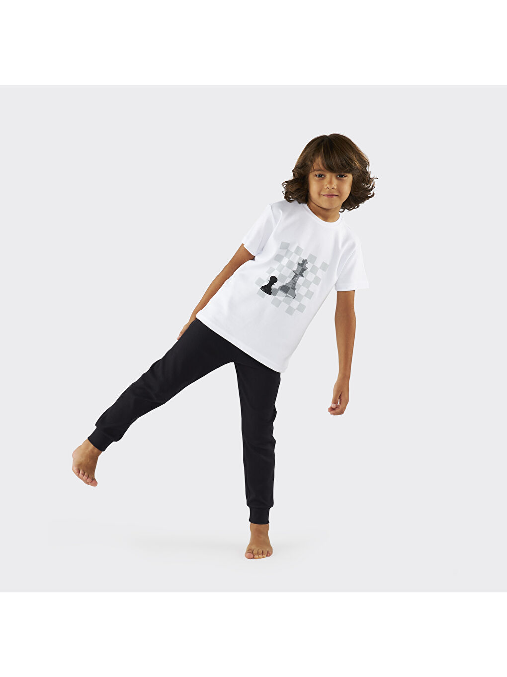 Erkek Çocuk Satranç Baskılı Beyaz Pijama Üstü-2