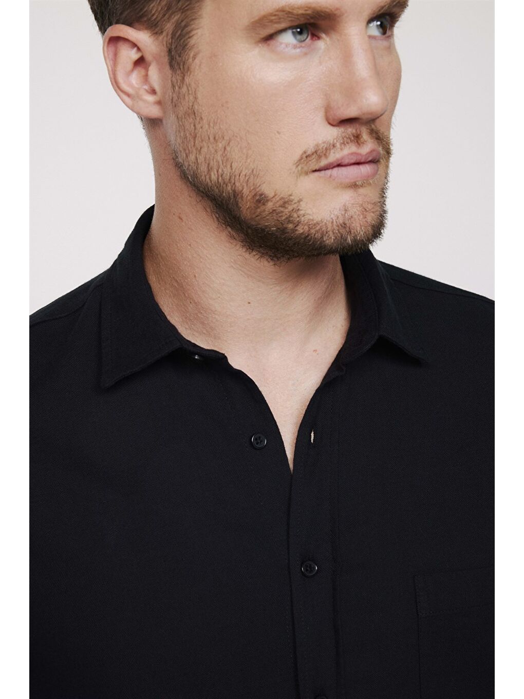 Erkek Regular Fit Klasik Kesim %100 Pamuk Keten Doku Cepli Siyah Gömlek-2