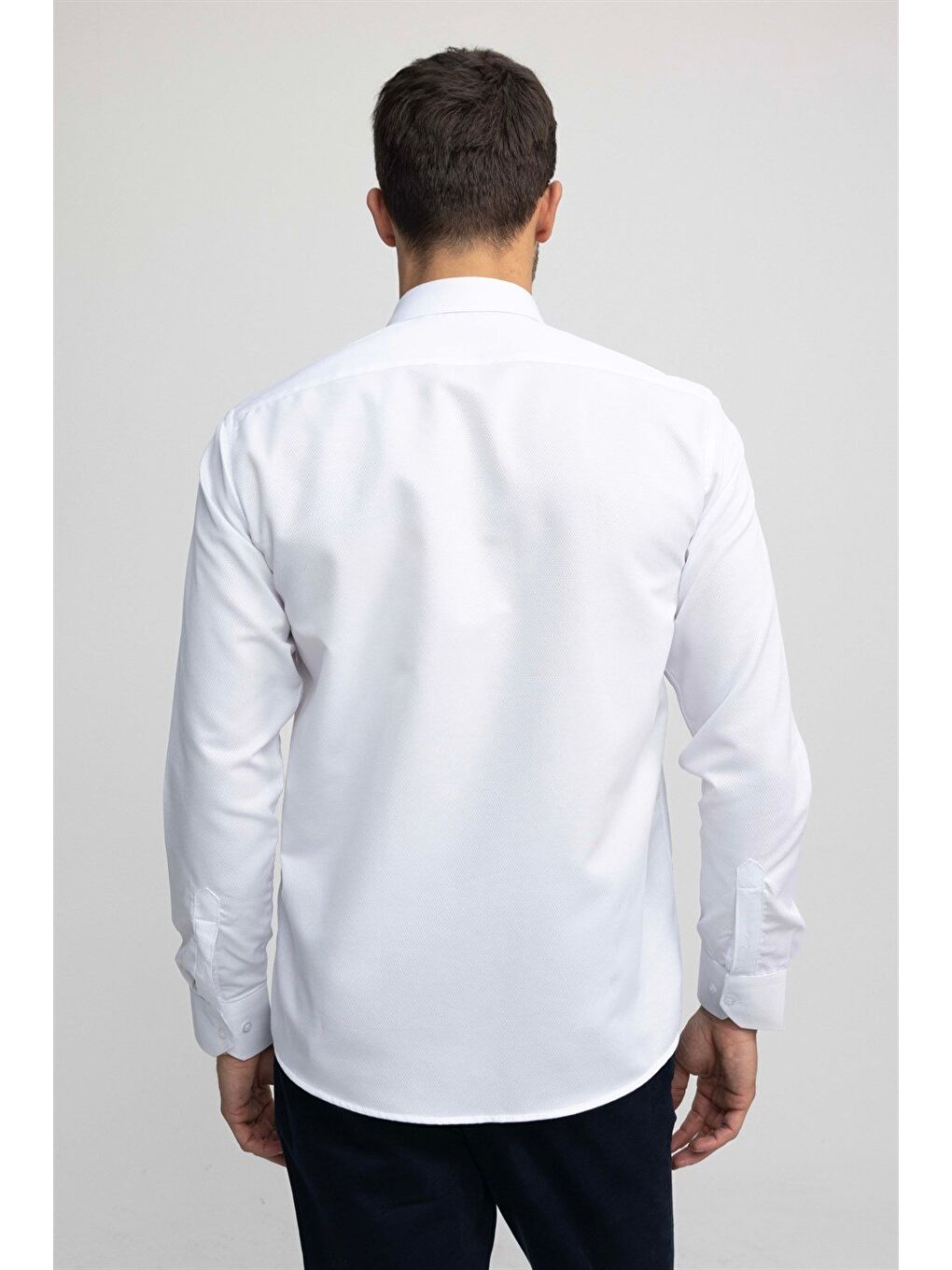 Erkek Regular Fit Klasik Kesim Kravatlık Armürlü Beyaz Gömlek-3