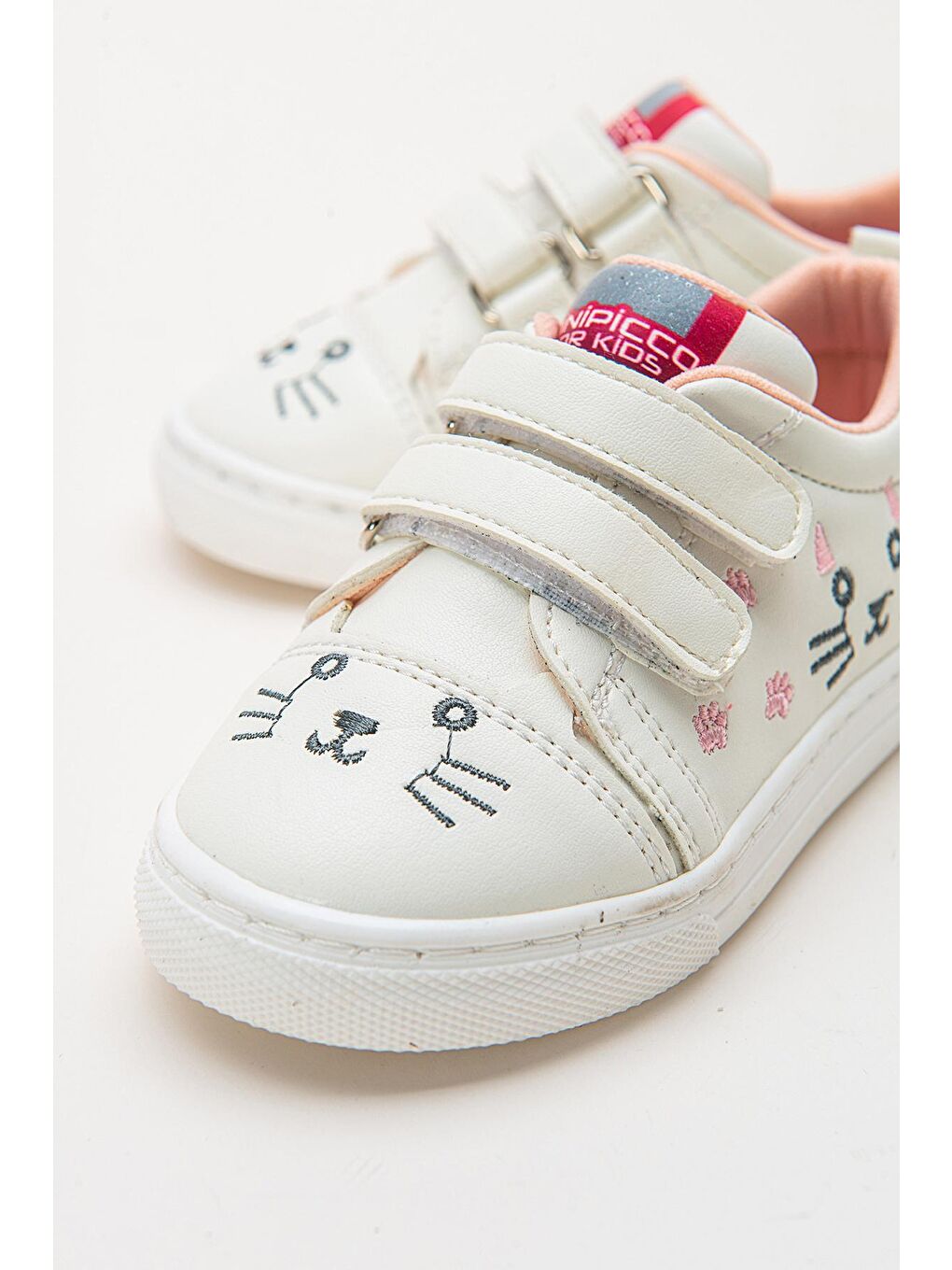 Kız Çocuk Beyaz Kedili Sneaker Ayakkabı-1