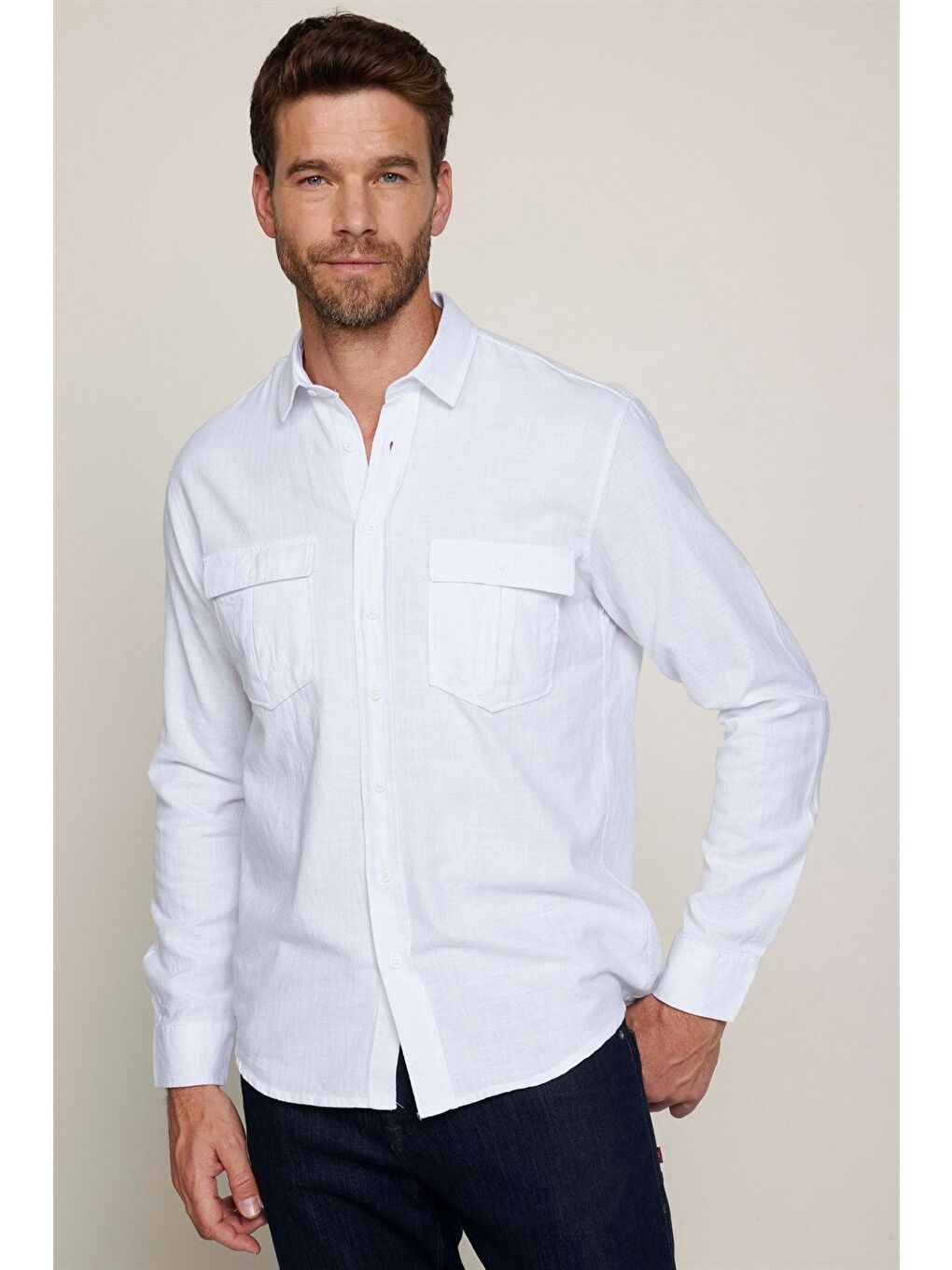 Erkek Regular Fit Klasik Kesim %100 Pamuk Keten Doku Çift Cep Beyaz Gömlek