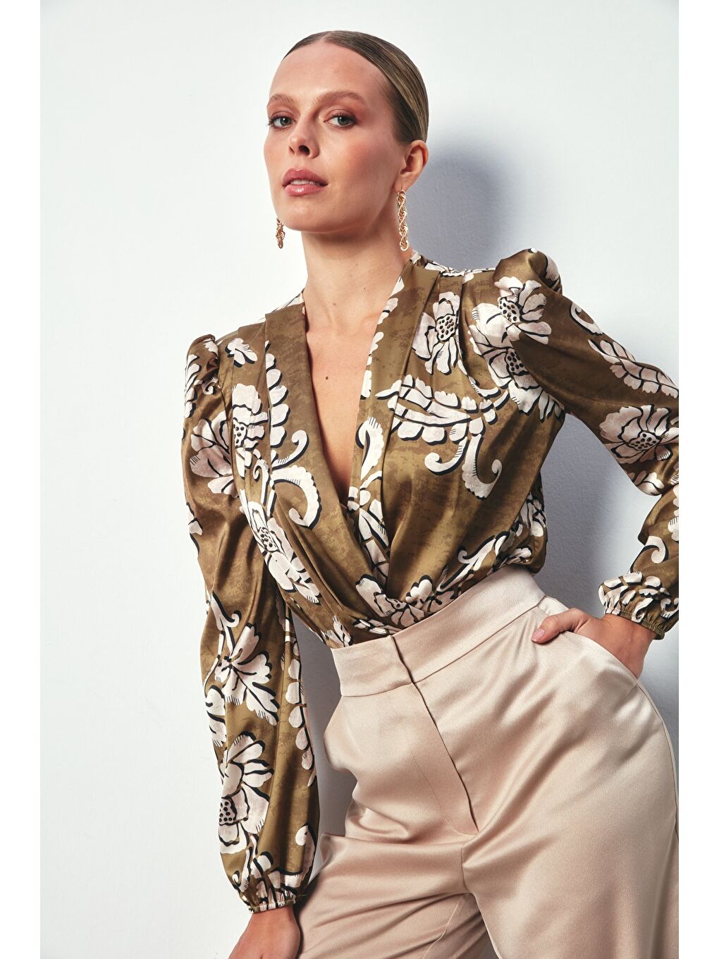 Desenli Bodysuit Bluz - Haki-2