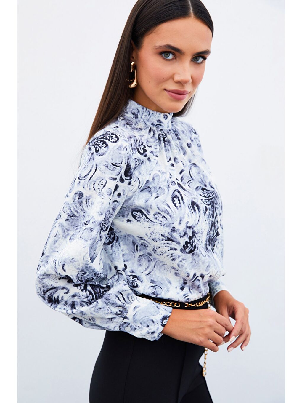 Dik Yaka Desenli Bluz - Siyah-6