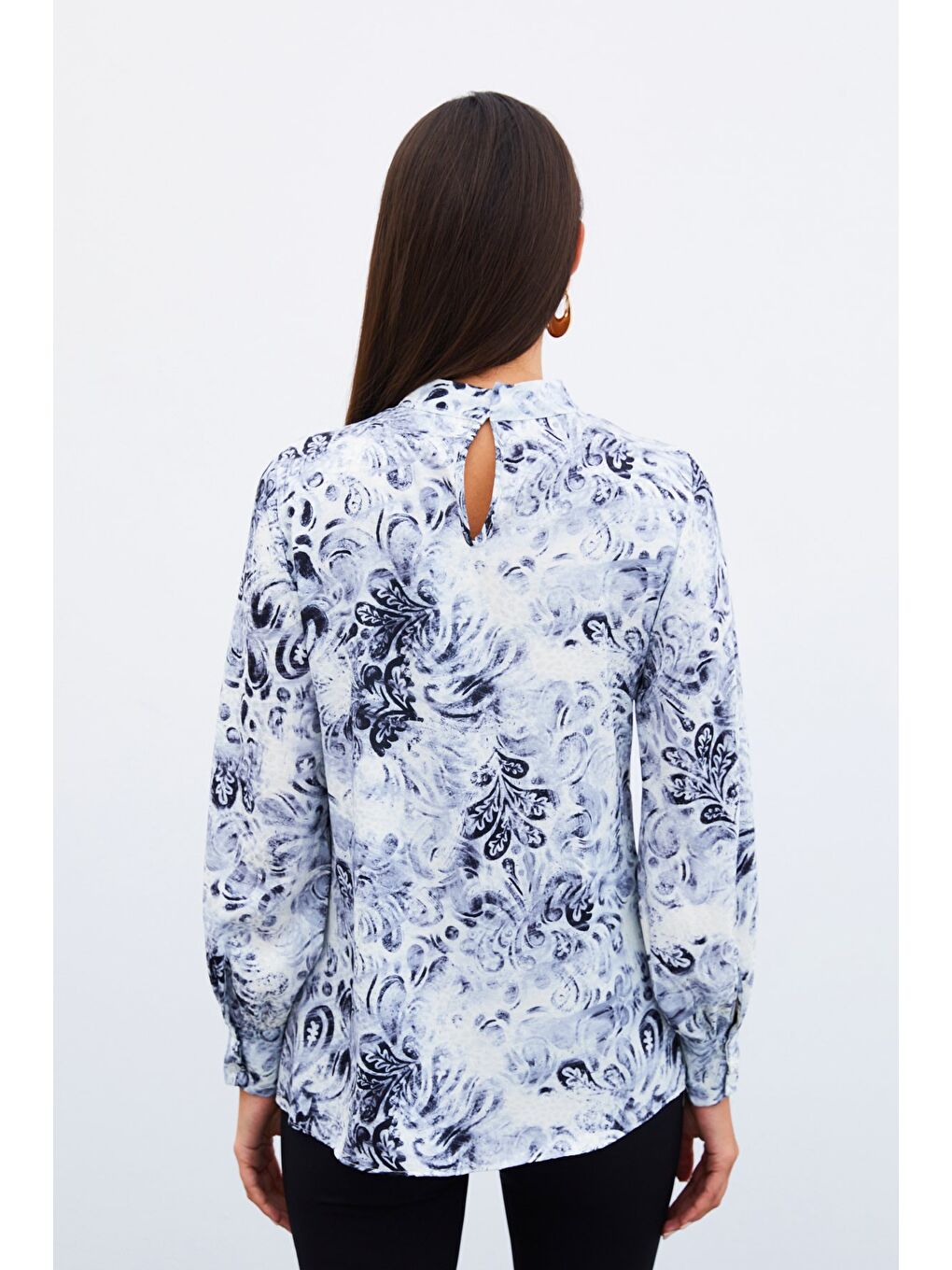 Dik Yaka Desenli Bluz - Siyah-7