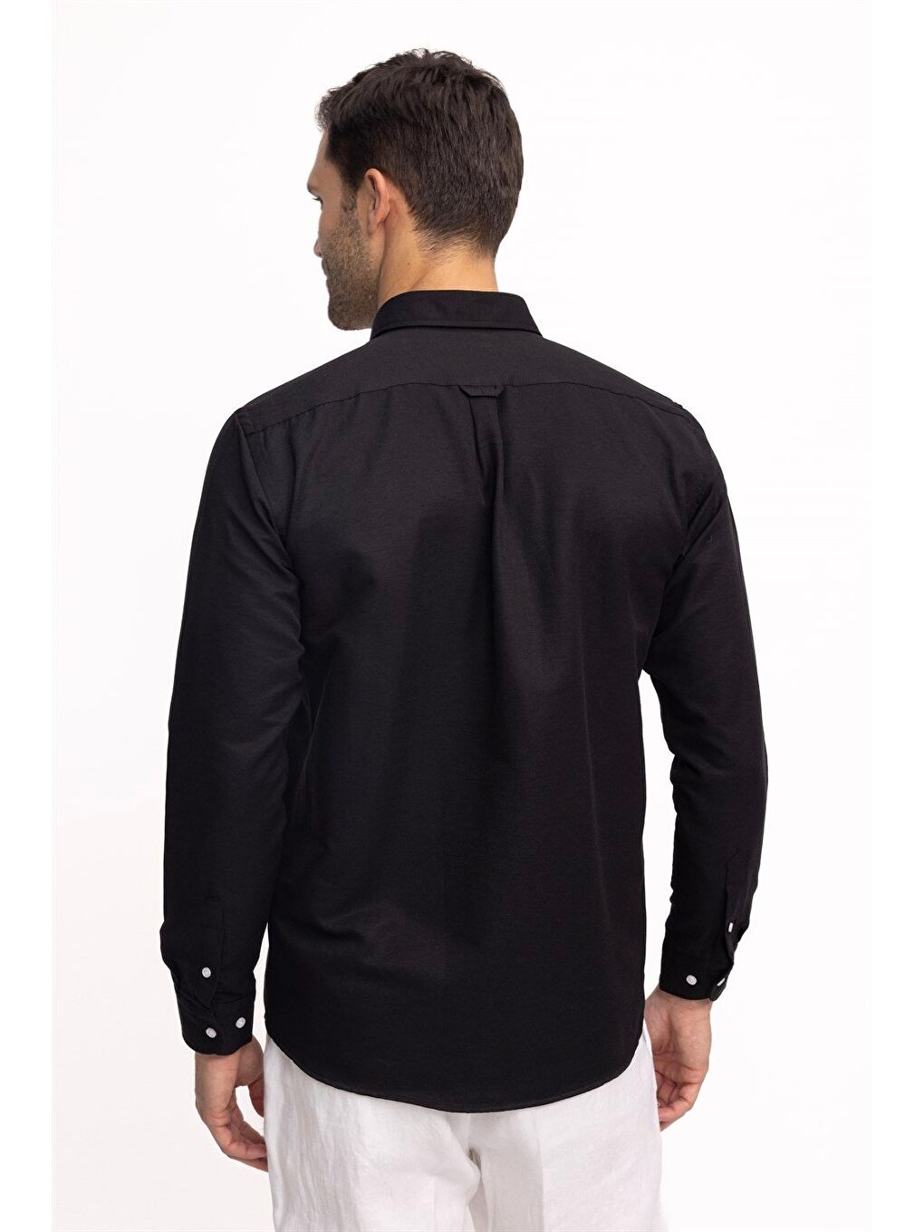 TUDORS Erkek Regular Fit Klasik Kesim Oxford Doku Yaka Düğmeli Cepli Nakışlı Siyah Gömlek - 3