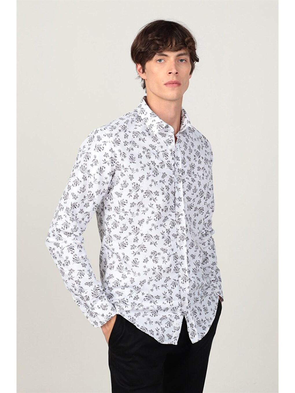 Beyaz Slim Fit Uzun Kol Baskılı Desenli Yaka Düğmeli Erkek Gömlek-1