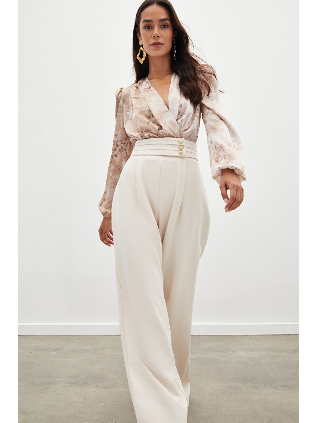 Kahverengi Çiçek Desenli Bodysuit Bluz - Camel-5