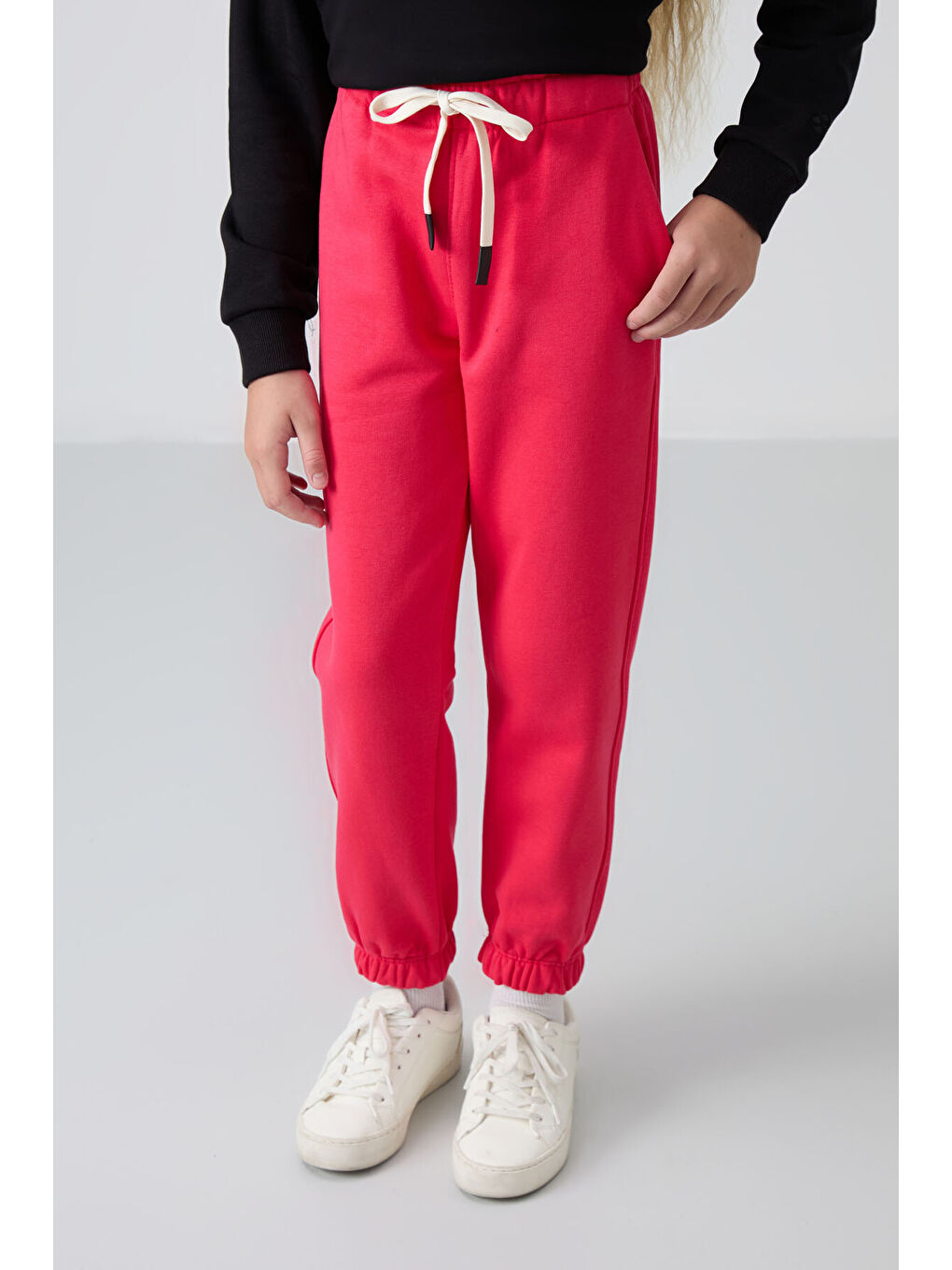 Viva Kırmızı Pamuklu İçi Tüylü Yumuşak Dokulu Standart Fit Nakışlı Kız Çocuk Eşofman Alt - 75158-6