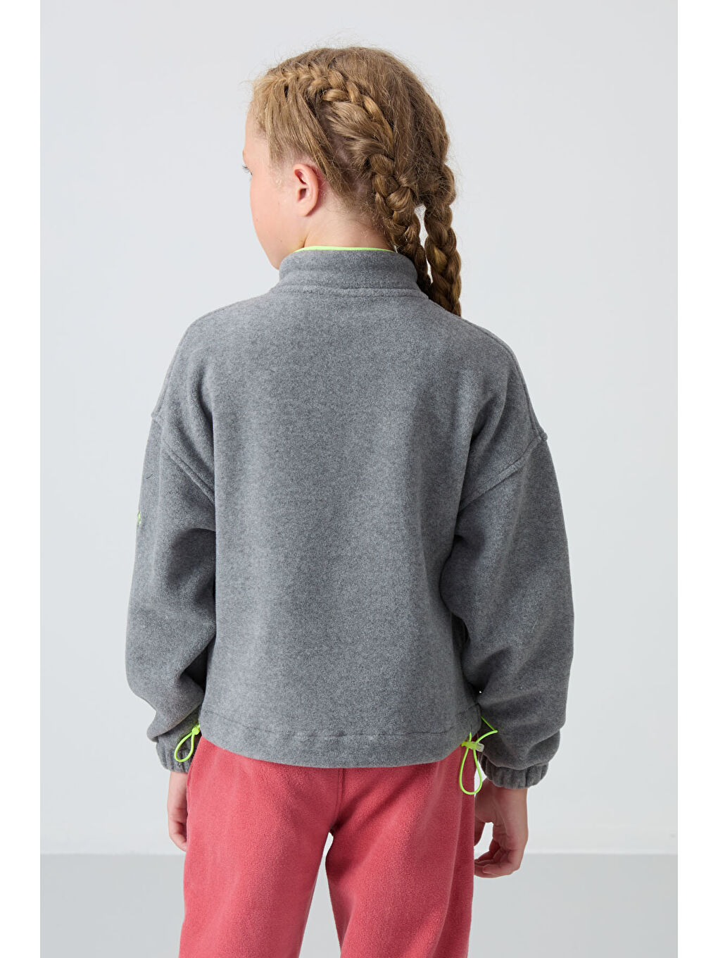 Gri Melanj Kalın Yumuşak Dokulu Standart Fit Nakışlı Polar Kız Çocuk Sweatshirt - 75157-8