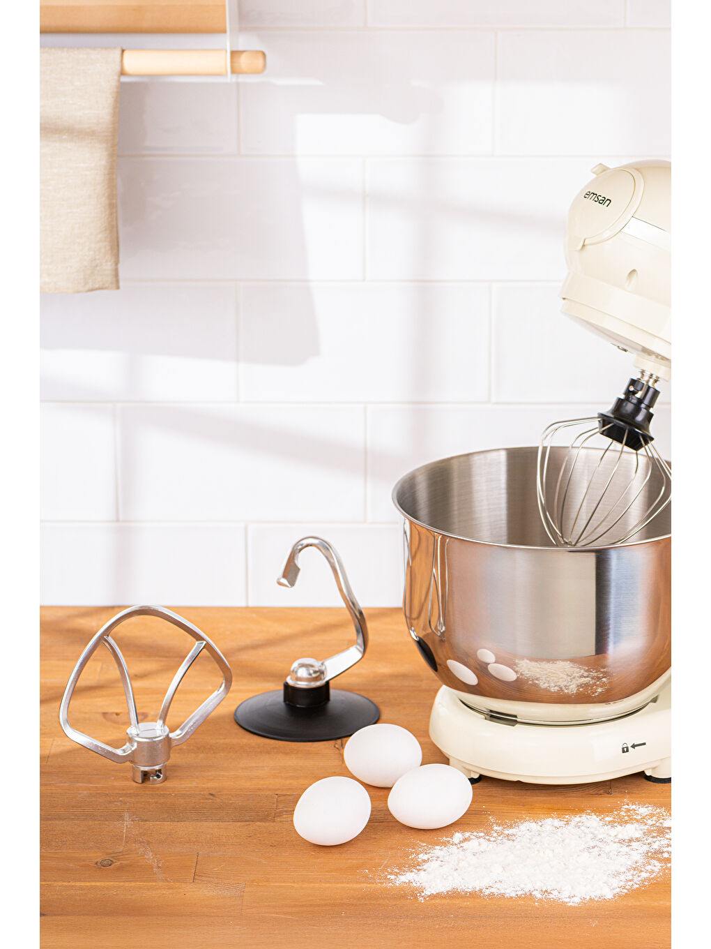 Bella Gusto Comfort Kıyma Çekme Aparatlı Hamur Yoğurma Makinesi Krem 1300W 5,5L-5