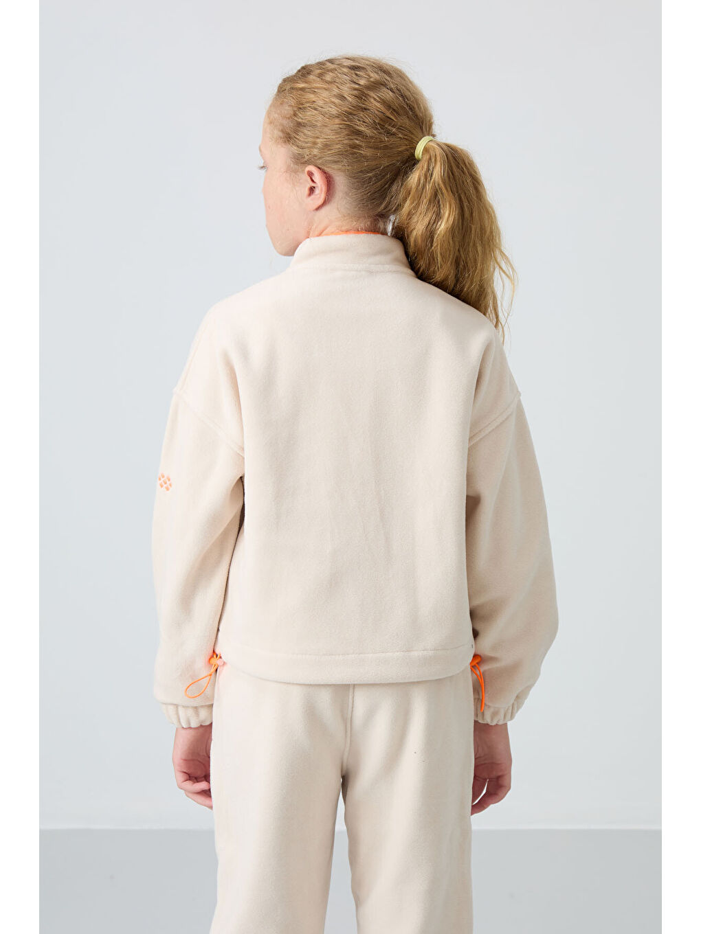 Bej Kalın Yumuşak Dokulu Standart Fit Nakışlı Polar Kız Çocuk Sweatshirt - 75157-8