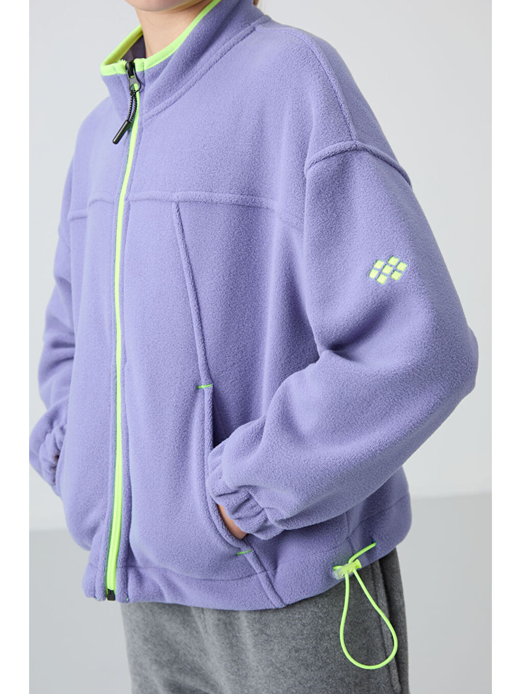 Mor Eflatun Kalın Yumuşak Dokulu Standart Fit Nakışlı Polar Kız Çocuk Sweatshirt - 75157-4