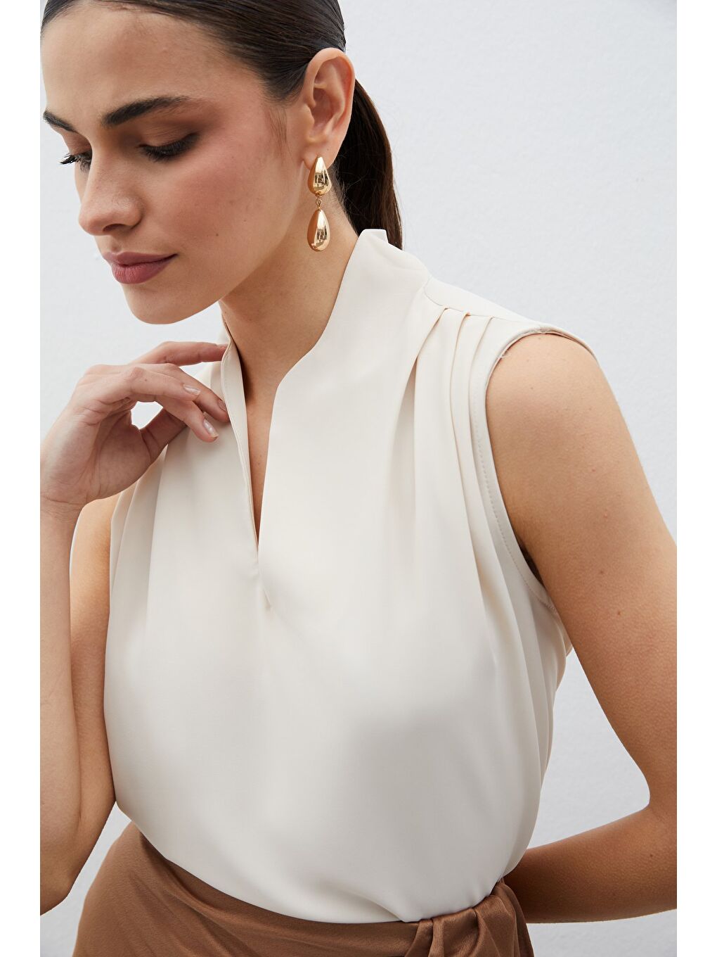 Hakim Yaka Kolsuz Bluz - Bej-1