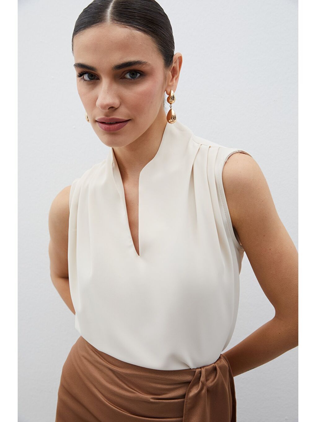 Hakim Yaka Kolsuz Bluz - Bej-2