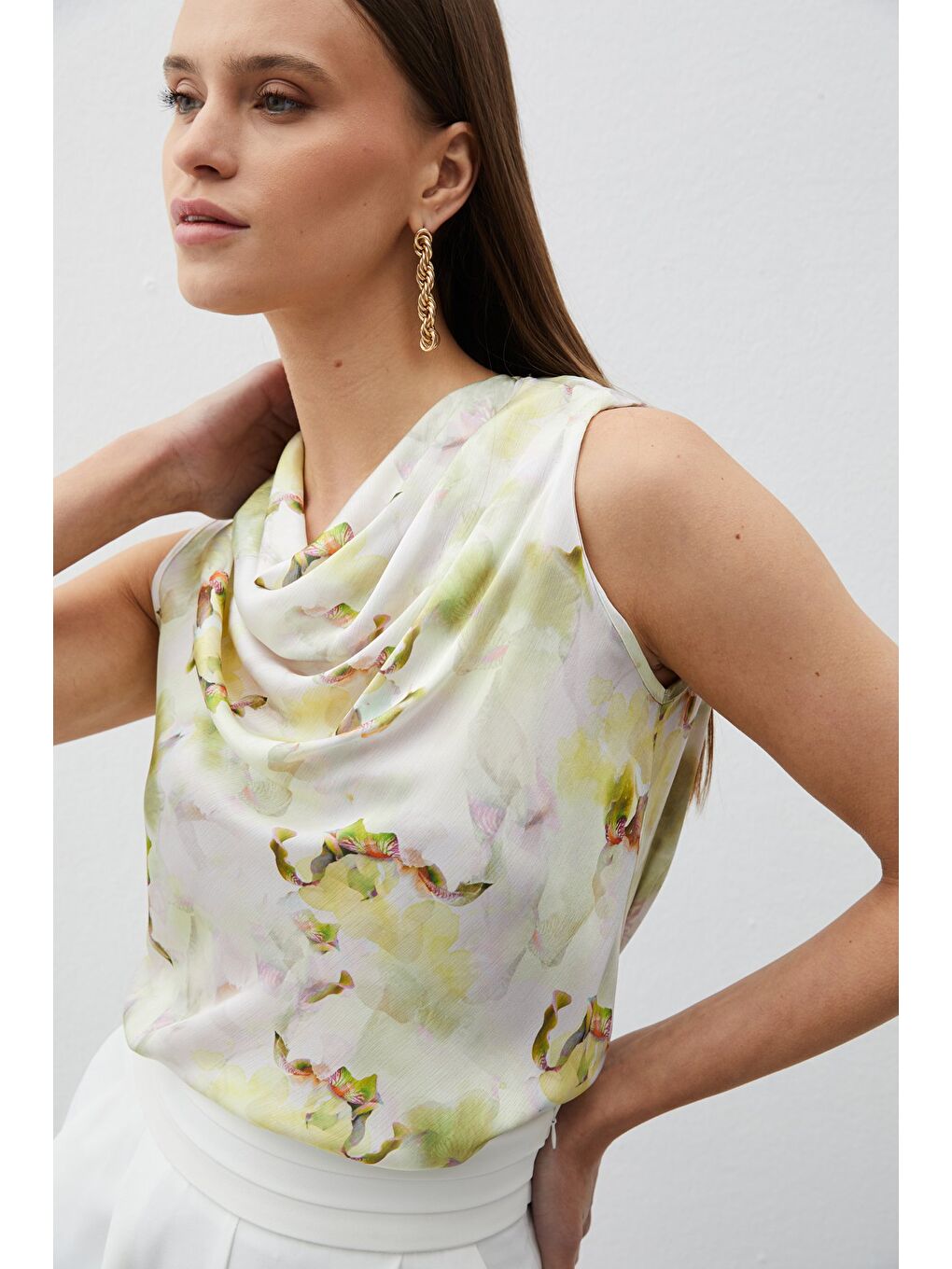 Degaje Yaka Desenli Bluz - Yağ Yeşili-6