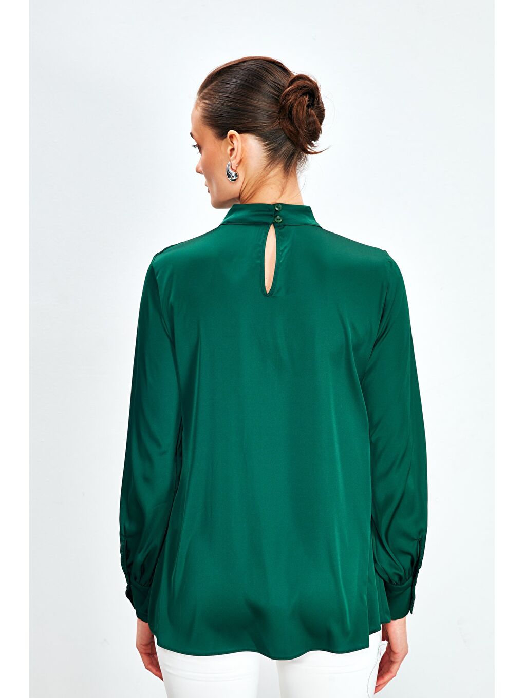 Yeşil Yaka Detaylı Saten Bluz - Zümrüt-5