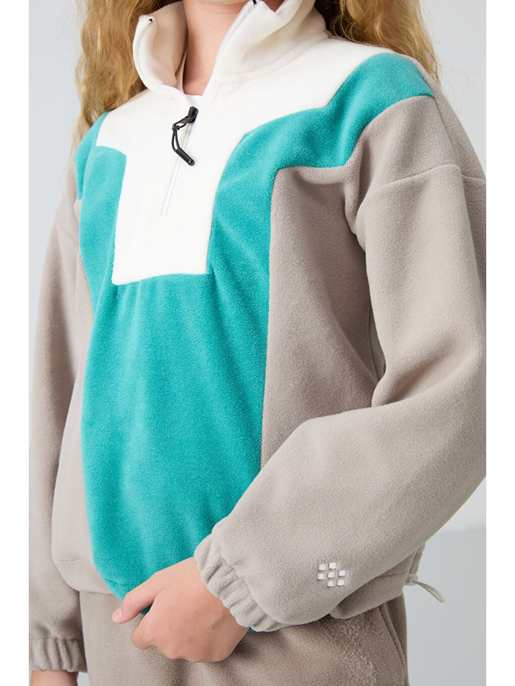 Koyu Bej Kalın Yumuşak Dokulu Oversize Nakışlı Polar Kız Çocuk Sweatshirt - 75153-5