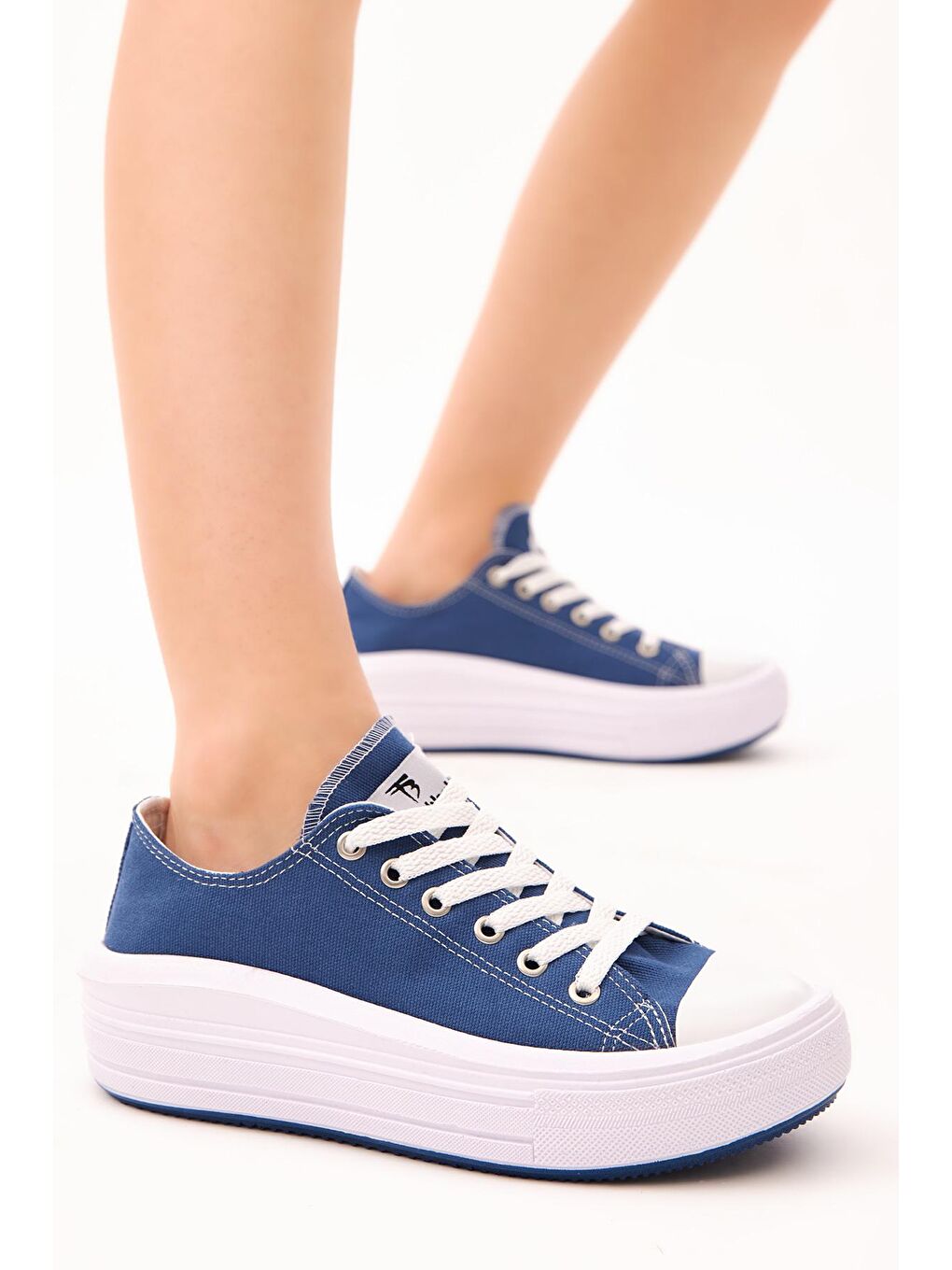 Kadın Lacivert Rahat Kalıp Kalın Tabanlı Spor Ayakkabı-1