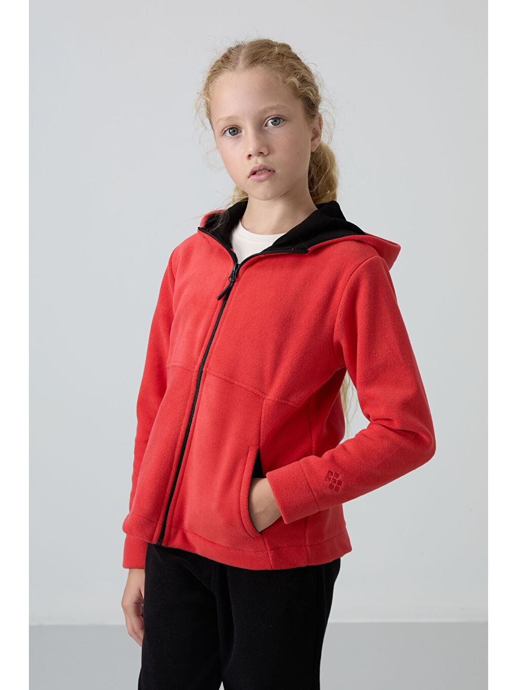 Kırmızı Fiesta Kalın Yumuşak Dokulu Standart Fit Nakışlı Polar Kız Çocuk Sweatshirt - 75152