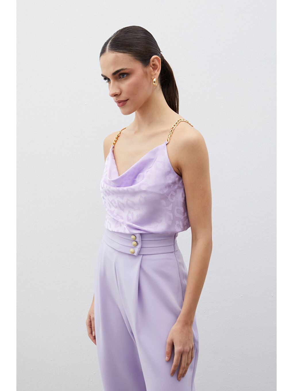 Zincir Askılı Saten Bluz - Lila-1