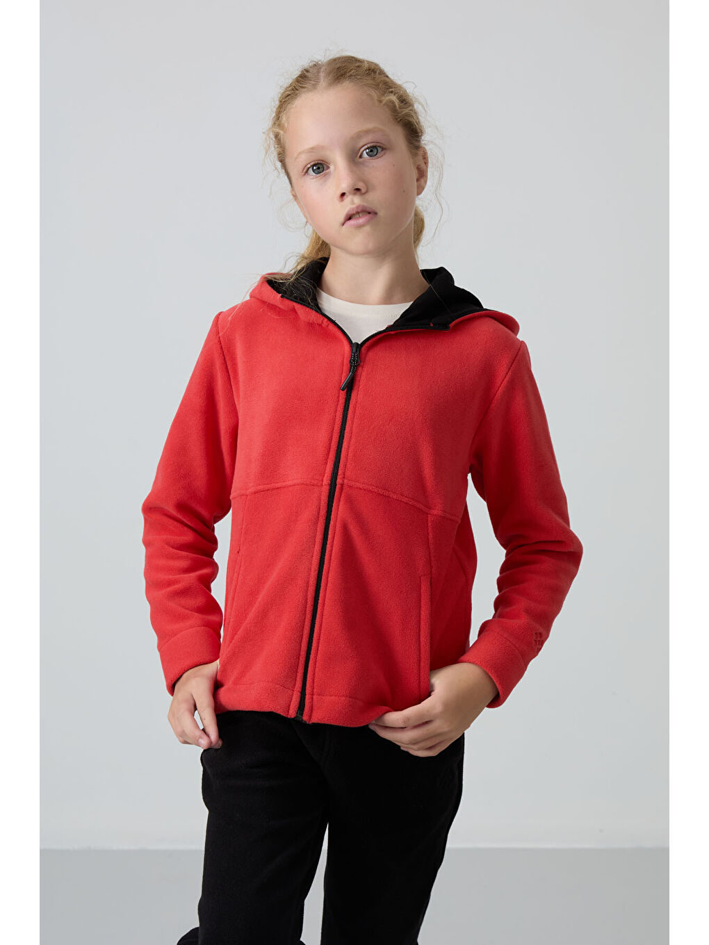 Kırmızı Fiesta Kalın Yumuşak Dokulu Standart Fit Nakışlı Polar Kız Çocuk Sweatshirt - 75152-4