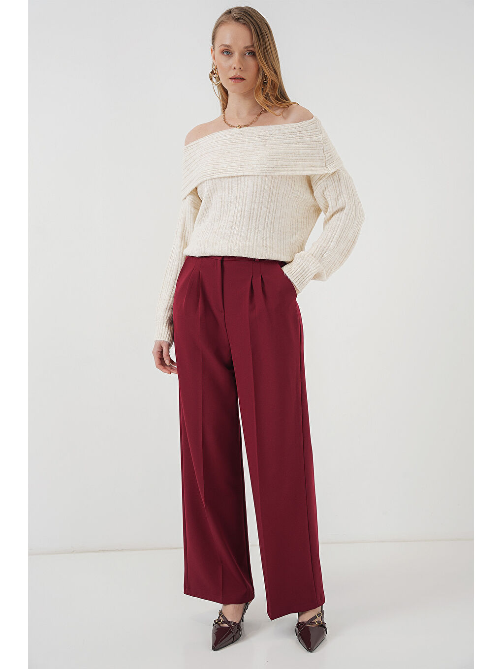 15908 Kadın Açık Omuz Oversize Triko Kazak - Ekru-1