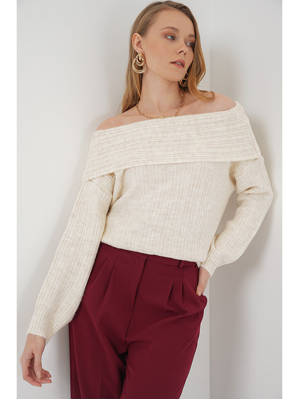 15908 Kadın Açık Omuz Oversize Triko Kazak - Ekru-2