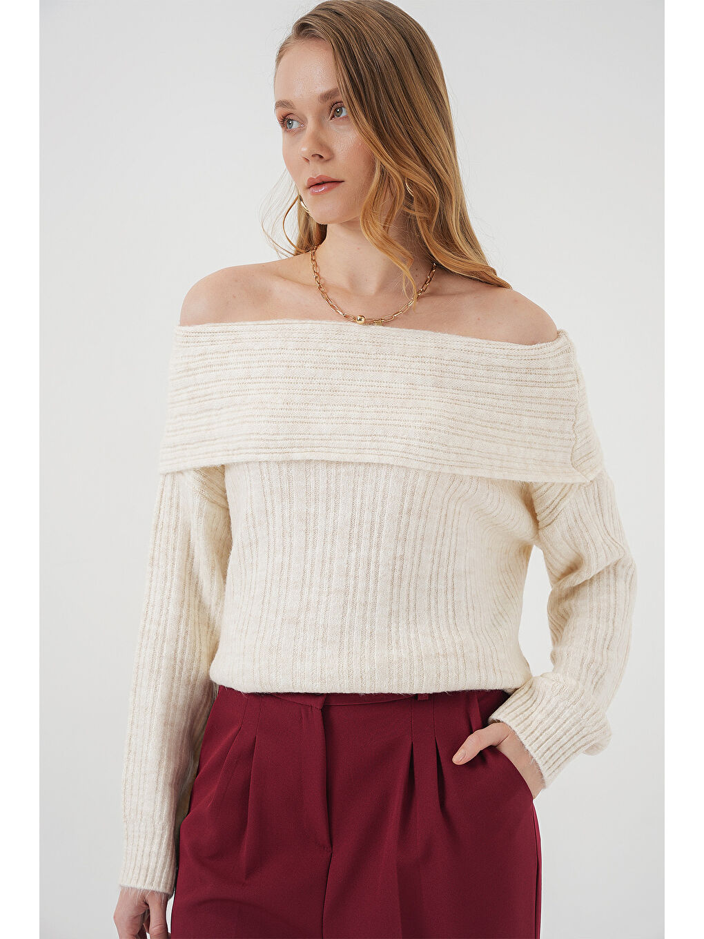 15908 Kadın Açık Omuz Oversize Triko Kazak - Ekru-4