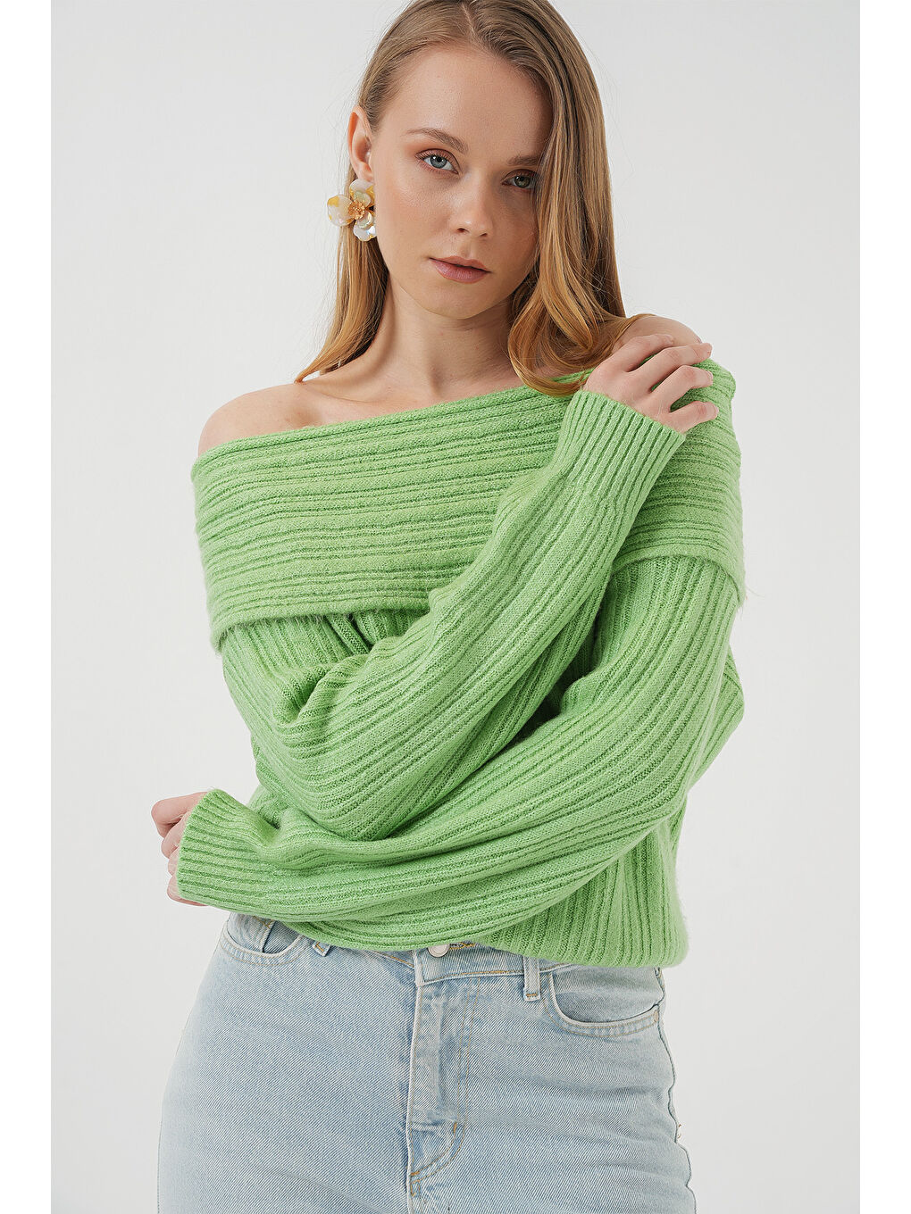 15908 Kadın Açık Omuz Oversize Triko Kazak - E.Yeşil-2