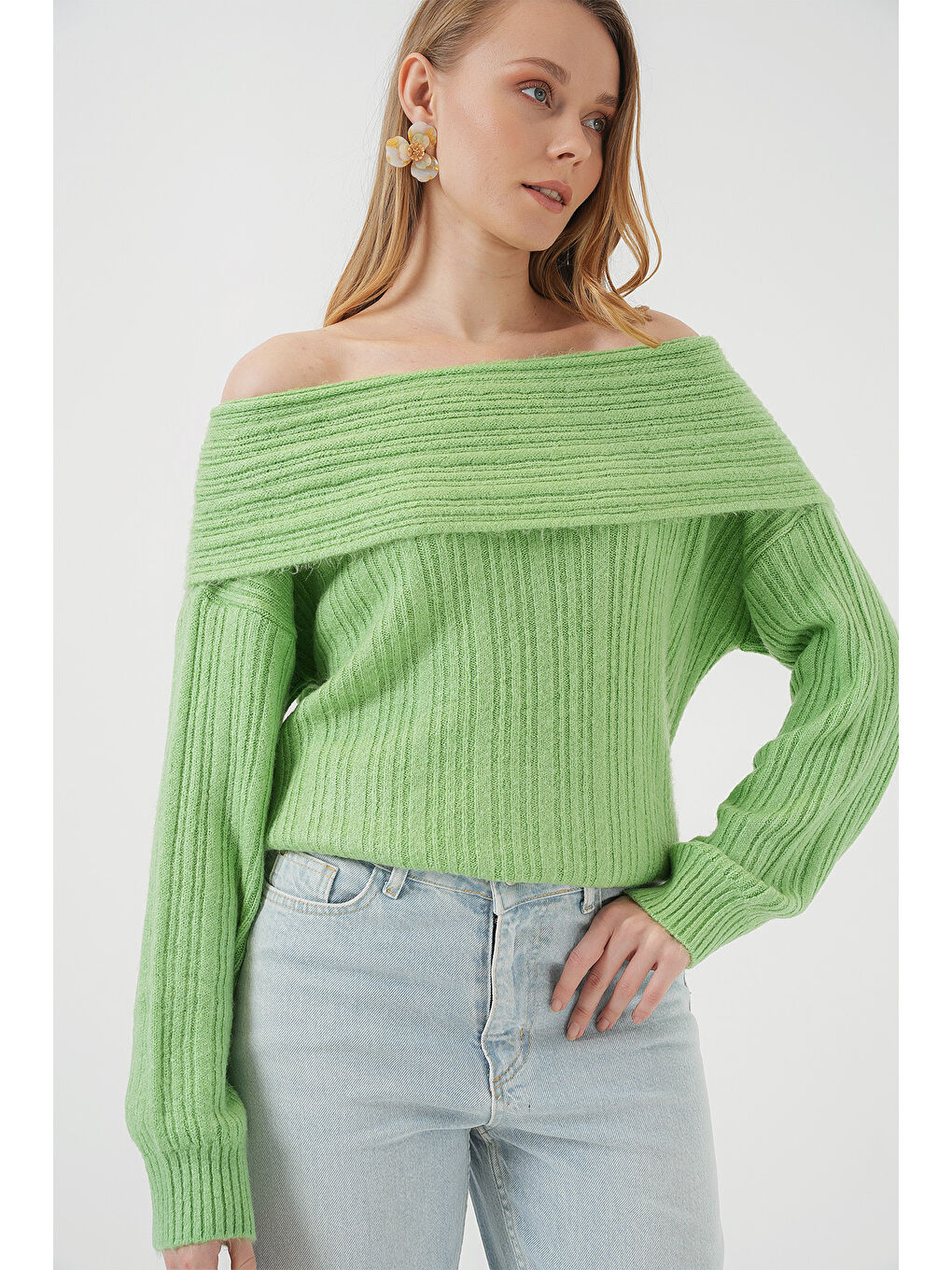 15908 Kadın Açık Omuz Oversize Triko Kazak - E.Yeşil-3