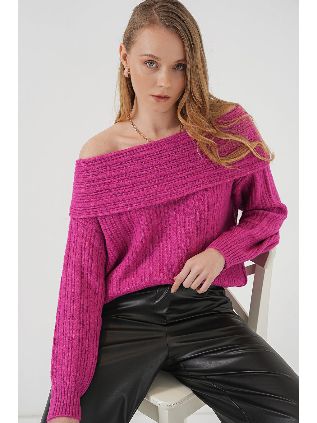 Petrol 15908 Kadın Açık Omuz Oversize Triko Kazak - Koyu Pembe-2