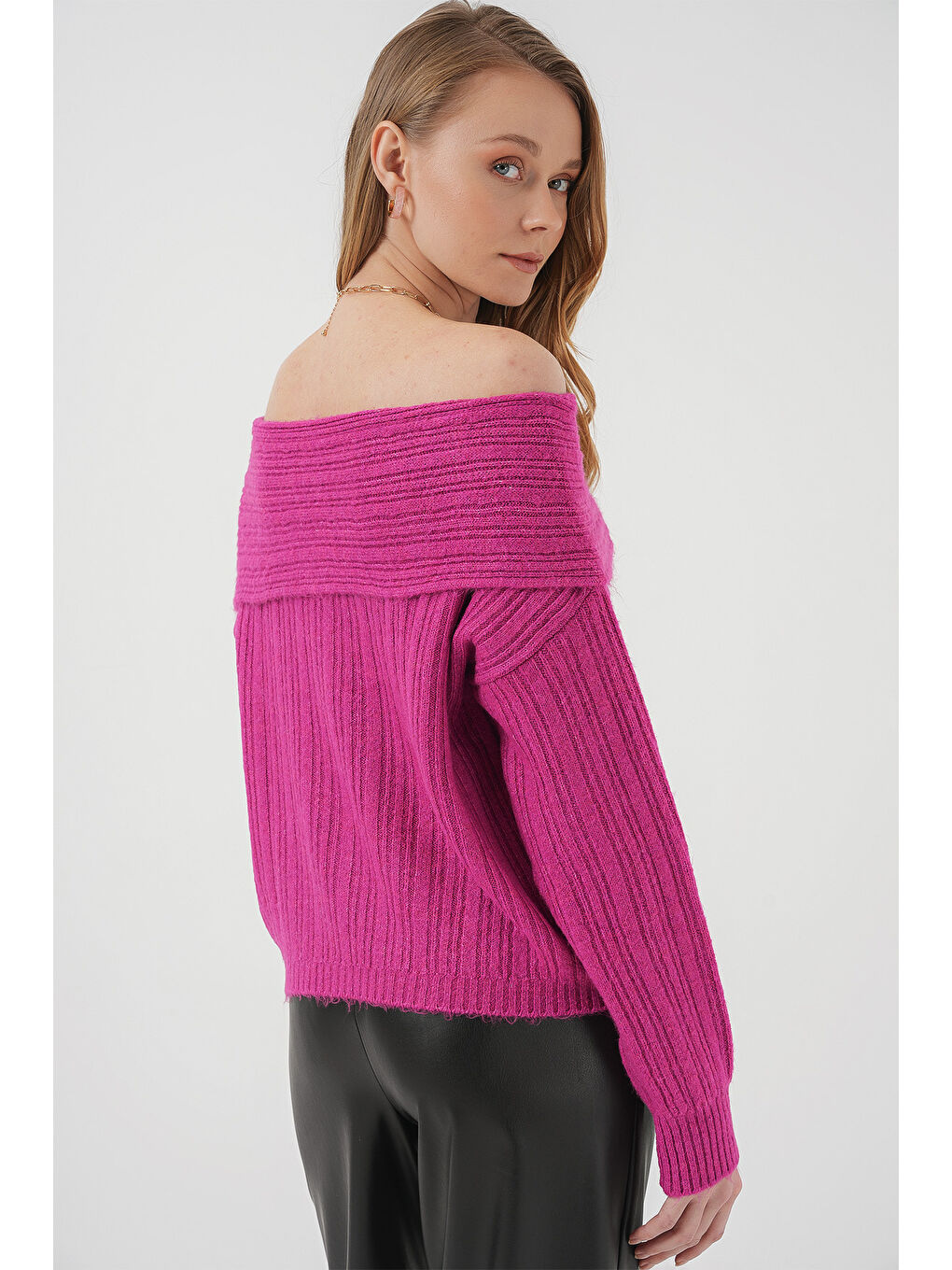 Petrol 15908 Kadın Açık Omuz Oversize Triko Kazak - Koyu Pembe-6