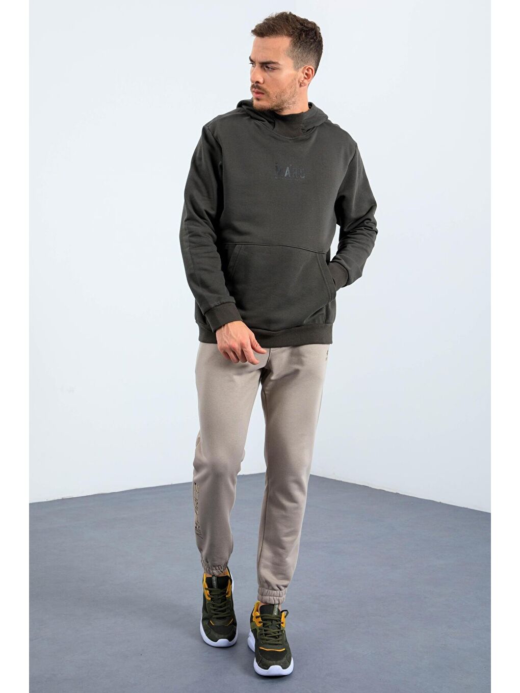 Haki Mars Yazı Ve Sırt Baskılı Kapüşonlu Rahat Form Erkek Sweatshirt - 88032-1