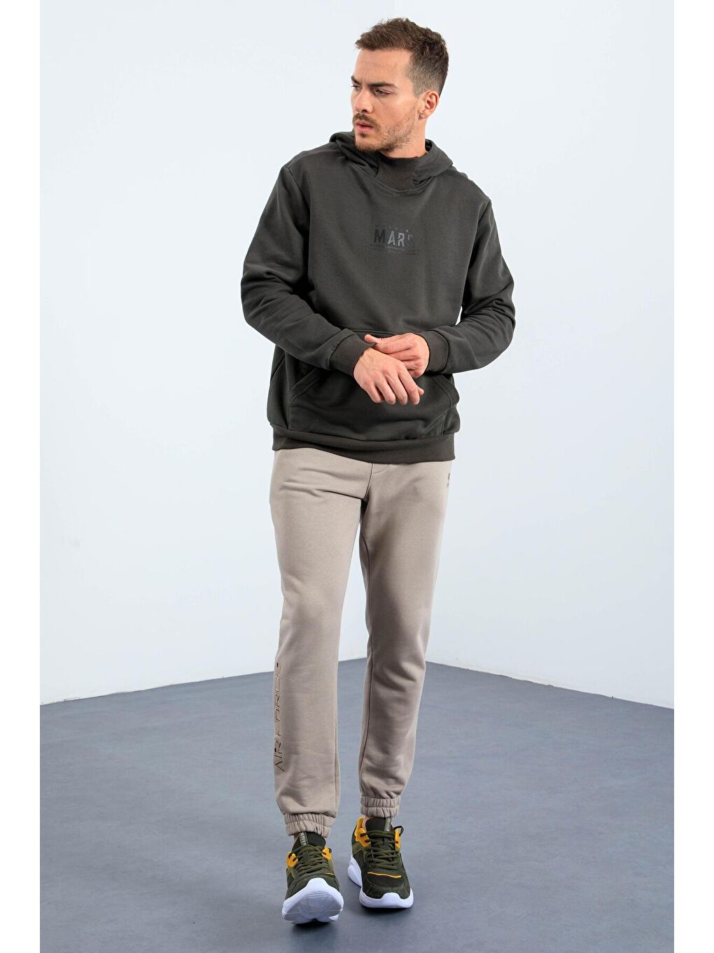 Haki Mars Yazı Ve Sırt Baskılı Kapüşonlu Rahat Form Erkek Sweatshirt - 88032-3