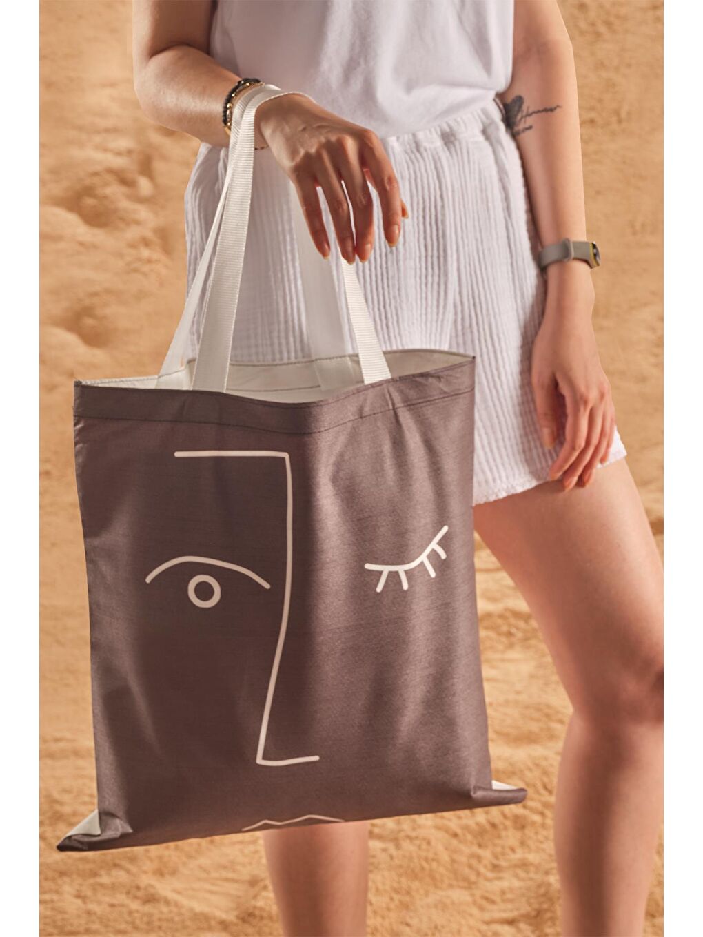 Kahverengi Faces Desen Baskılı Plaj Çantası