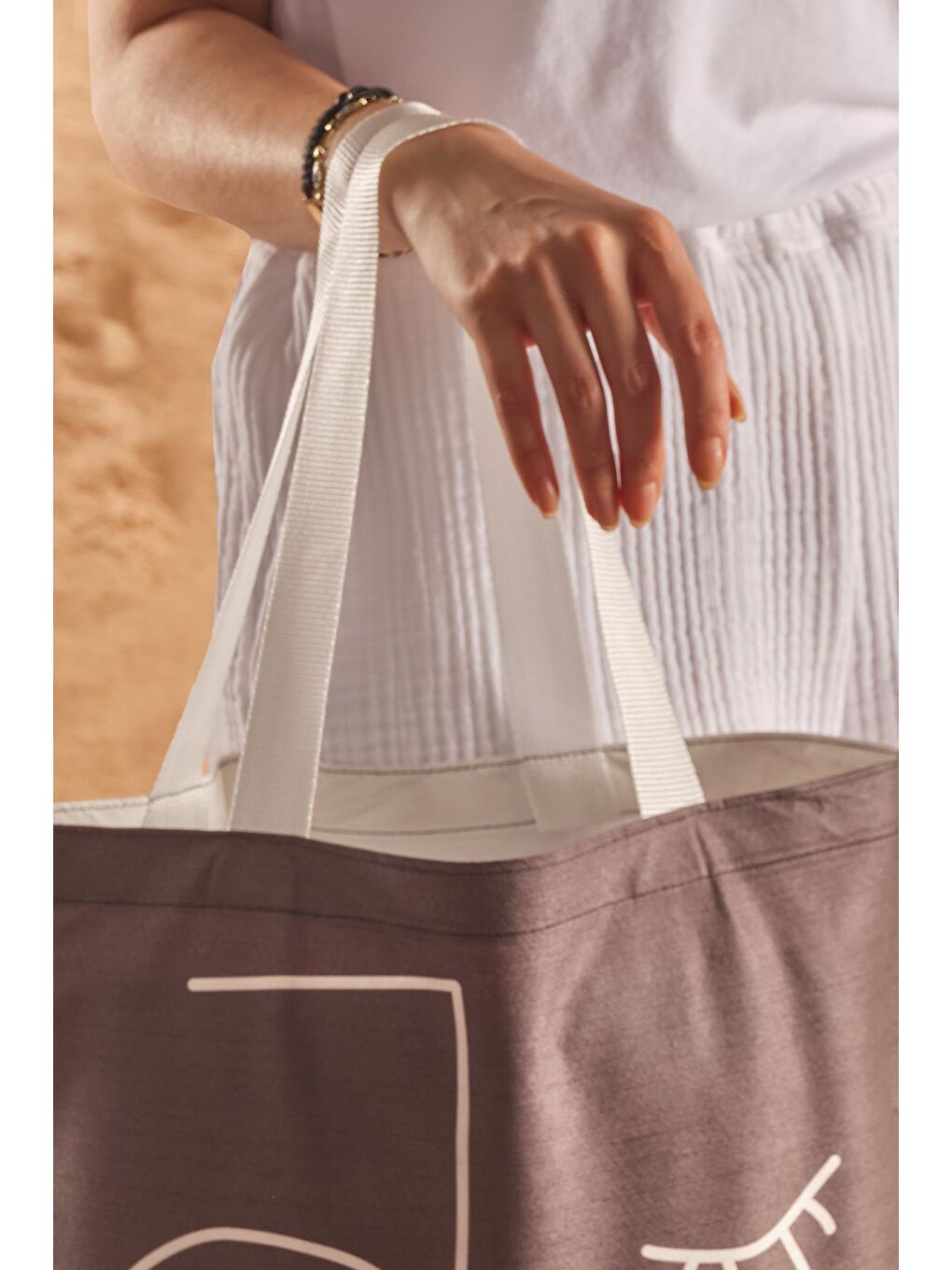 Kahverengi Faces Desen Baskılı Plaj Çantası-2