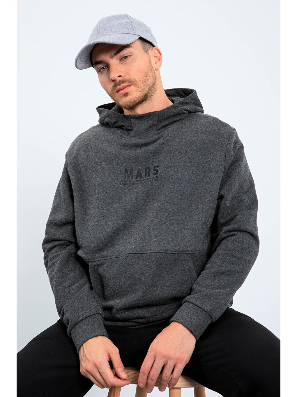 TOMMYLIFE Antrasit Melanj Mars Yazı Ve Sırt Baskılı Kapüşonlu Rahat Form Erkek Sweatshirt - 88032