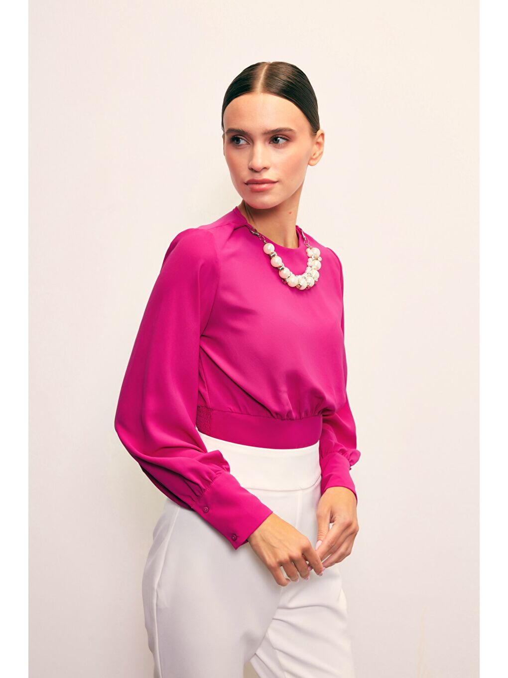Kolye Detaylı Crop Bluz - Fuşya-3