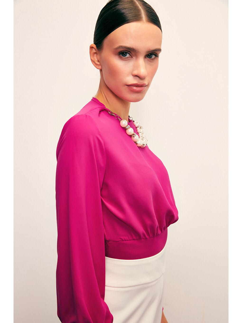 Kolye Detaylı Crop Bluz - Fuşya-4