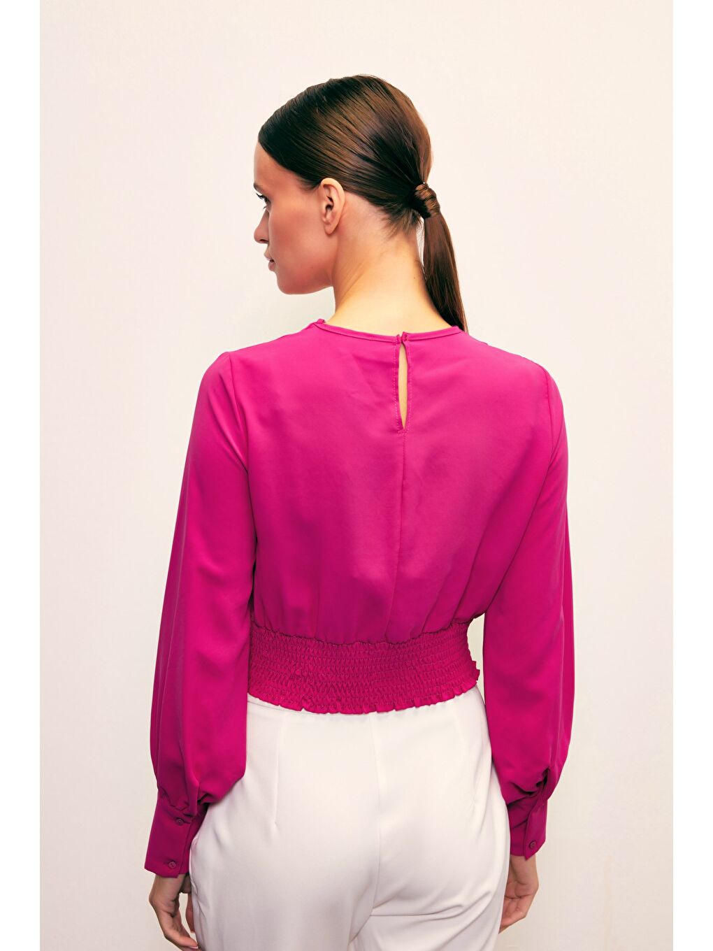 Kolye Detaylı Crop Bluz - Fuşya-5