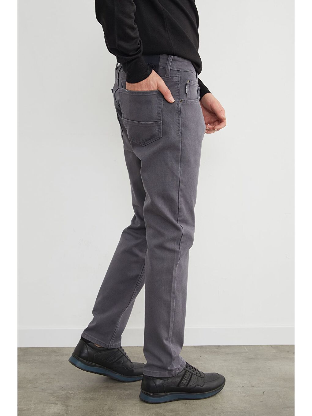 Gri Büyük Beden Regular Fit Normal Bel Jean-4