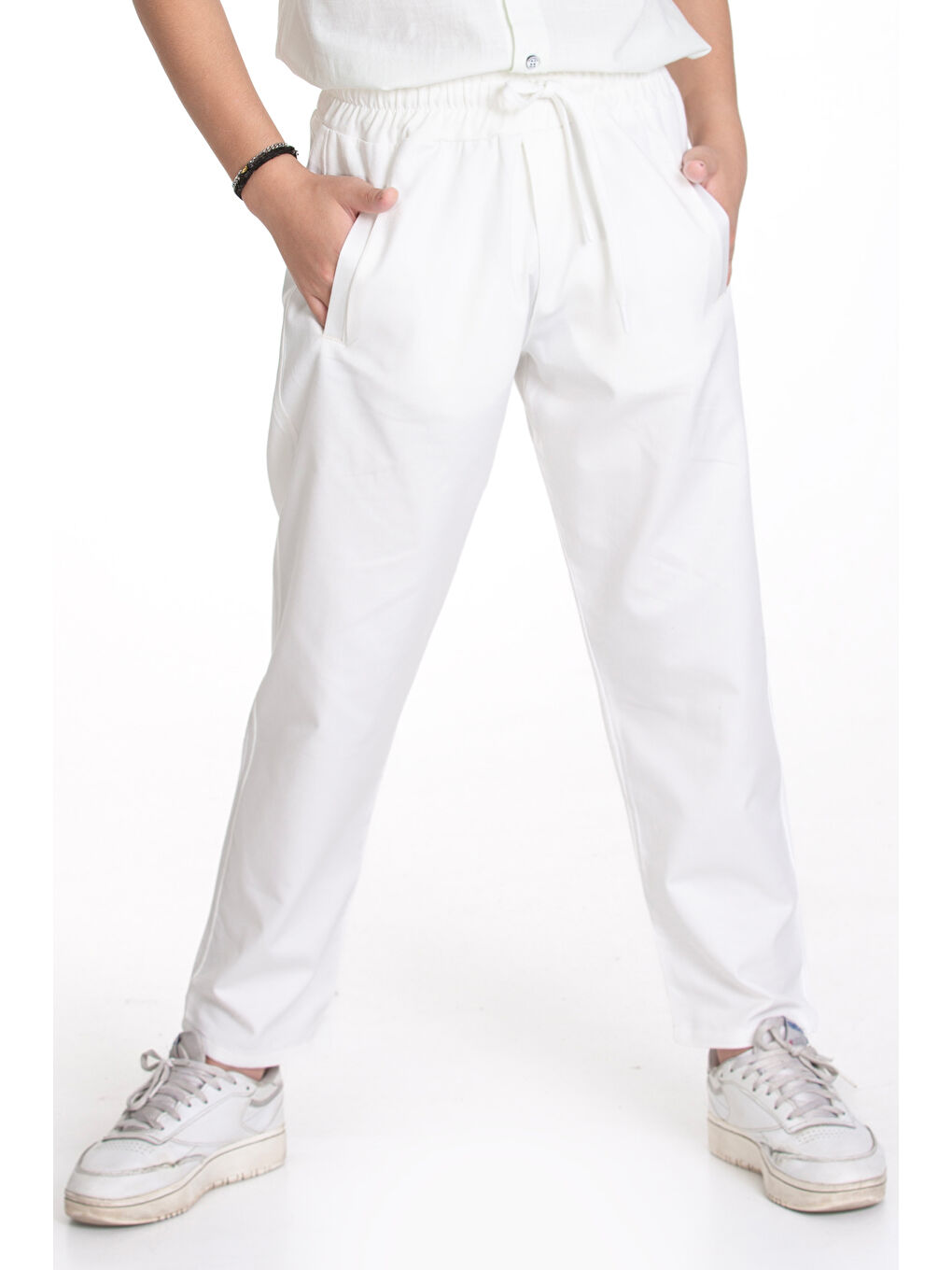 Beyaz Erkek Çocuk Beli Lastikli Ve Kordonlu Pantolon 1162.1