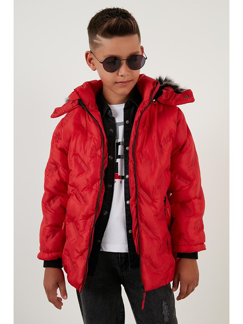 Kırmızı İçi Peluş Astarlı Çıkarılabilir Kapüşonlu Mont 5760013