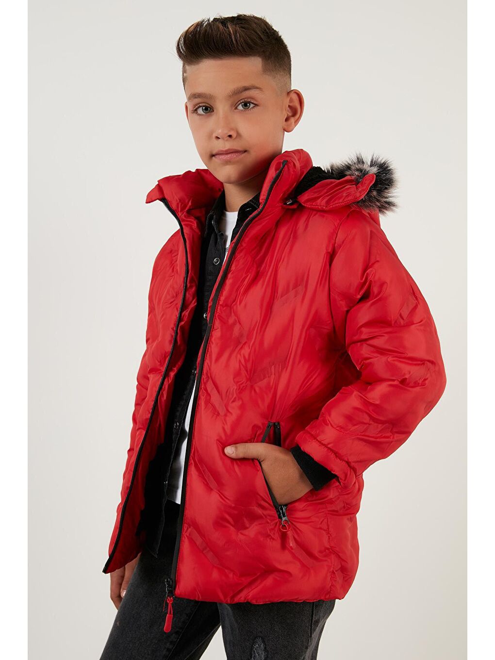 Kırmızı İçi Peluş Astarlı Çıkarılabilir Kapüşonlu Mont 5760013-2