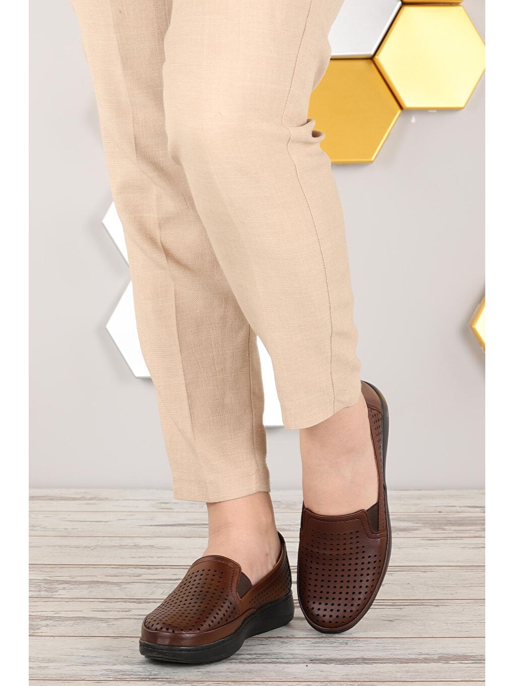 Kahverengi Rahat Konfor Özel Topuk Jeli Anne Günlük Ayakkabı Y14-1-1