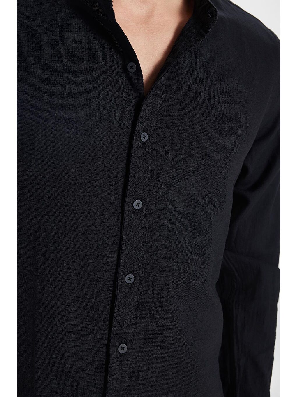 TUDORS Erkek Slim Fit Dar Kesim Uzun Kollu %100 Pamuk Keten Doku Hakim Yaka Siyah Gömlek - 2