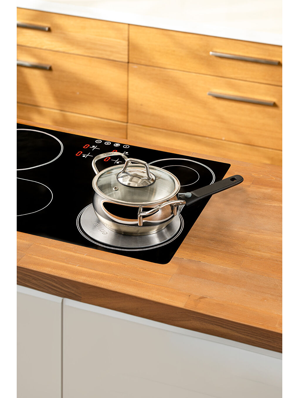 Siyah İndüksiyon Dönüştürücü Charge-5